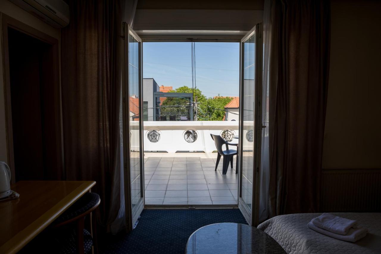 Garni Hotel Panorama Lux Nis Ngoại thất bức ảnh