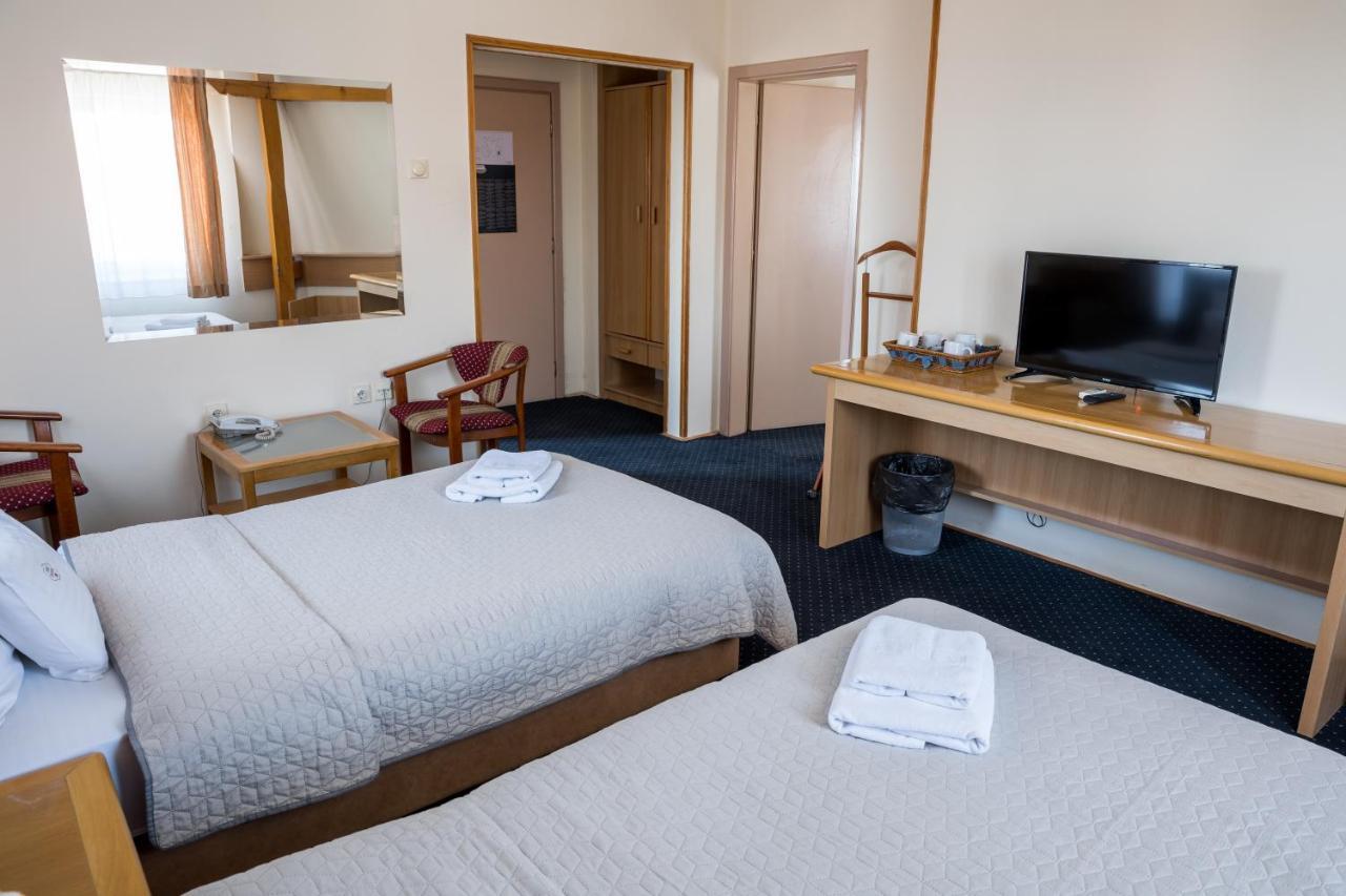 Garni Hotel Panorama Lux Nis Ngoại thất bức ảnh