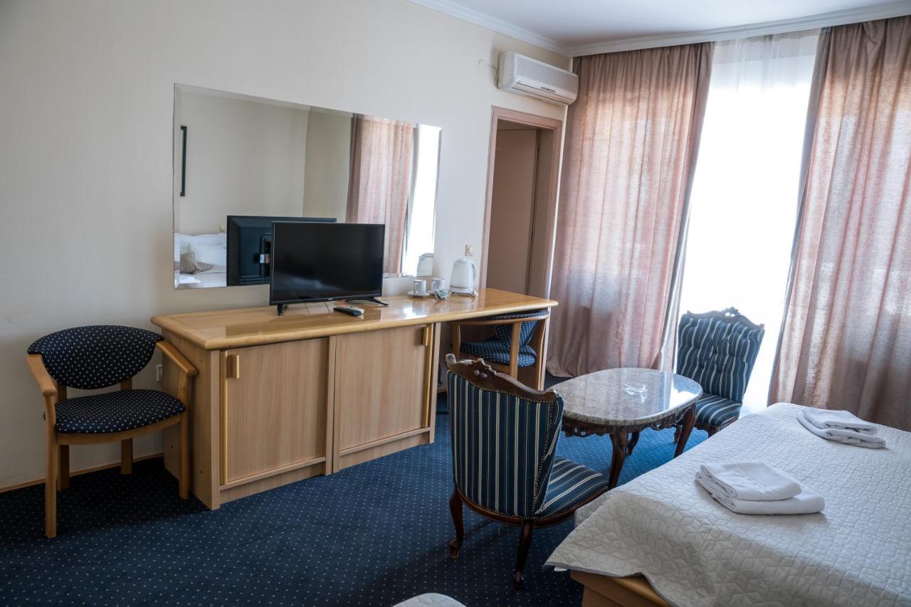 Garni Hotel Panorama Lux Nis Ngoại thất bức ảnh