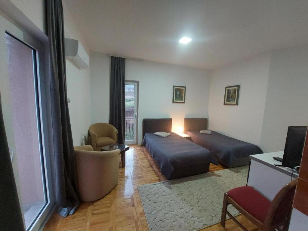 Garni Hotel Panorama Lux Nis Ngoại thất bức ảnh