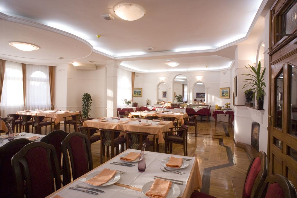 Garni Hotel Panorama Lux Nis Ngoại thất bức ảnh