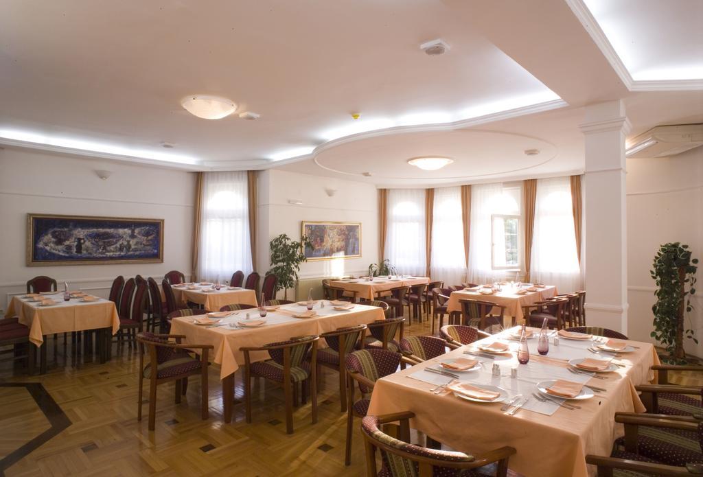 Garni Hotel Panorama Lux Nis Ngoại thất bức ảnh