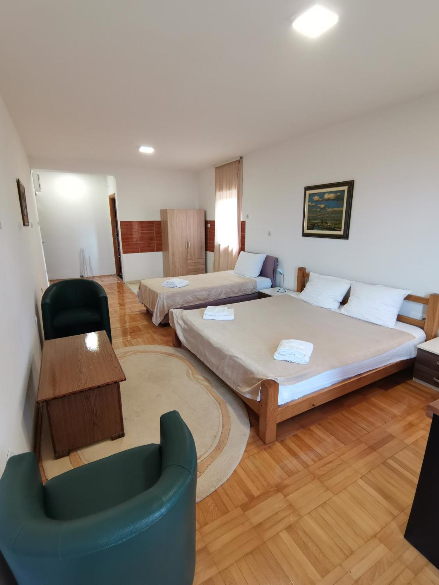 Garni Hotel Panorama Lux Nis Ngoại thất bức ảnh